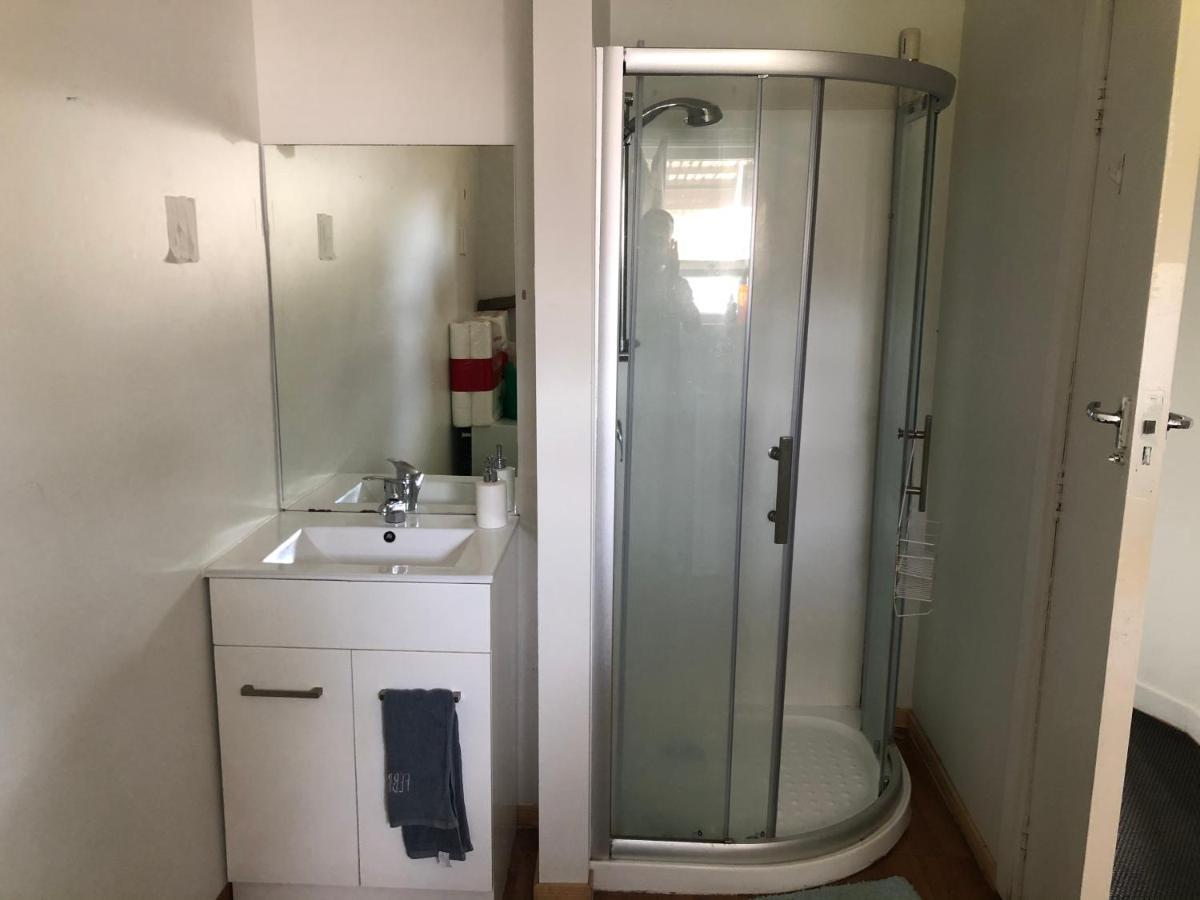 Single Room #1 Or #3 - Homestay Family Home - No Breakfast Hamilton Dış mekan fotoğraf