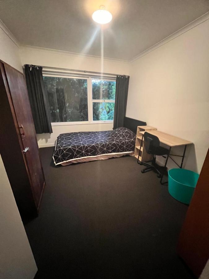 Single Room #1 Or #3 - Homestay Family Home - No Breakfast Hamilton Dış mekan fotoğraf