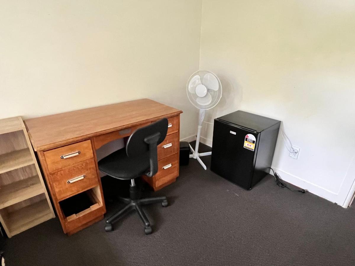 Single Room #1 Or #3 - Homestay Family Home - No Breakfast Hamilton Dış mekan fotoğraf