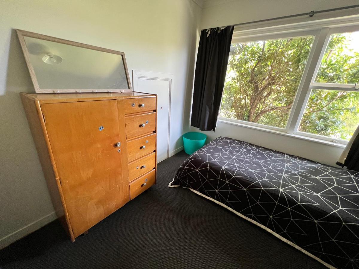 Single Room #1 Or #3 - Homestay Family Home - No Breakfast Hamilton Dış mekan fotoğraf